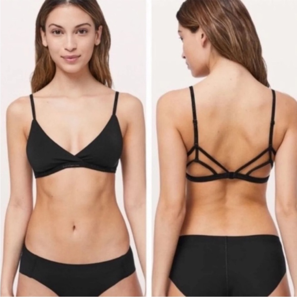 Lululemon Strappy Bra Simply Strappy Bralette size Small Wireless Lounge T Shirt
